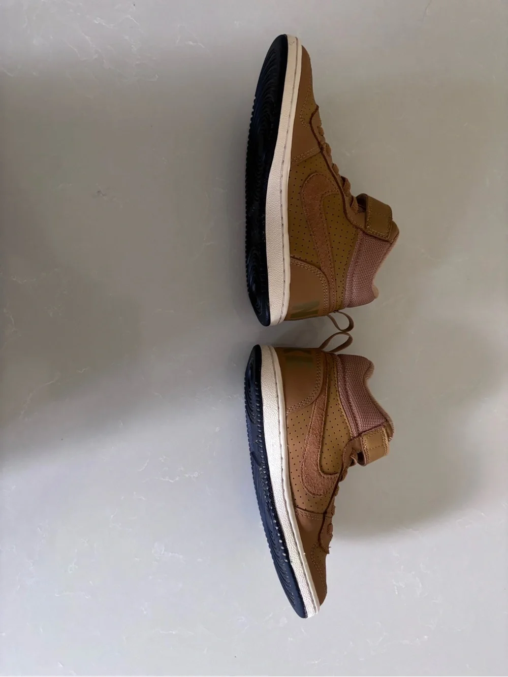 Nike Court Borough Mid 2 Toddler Sneakers – Size 12C - Picture 2 of 8